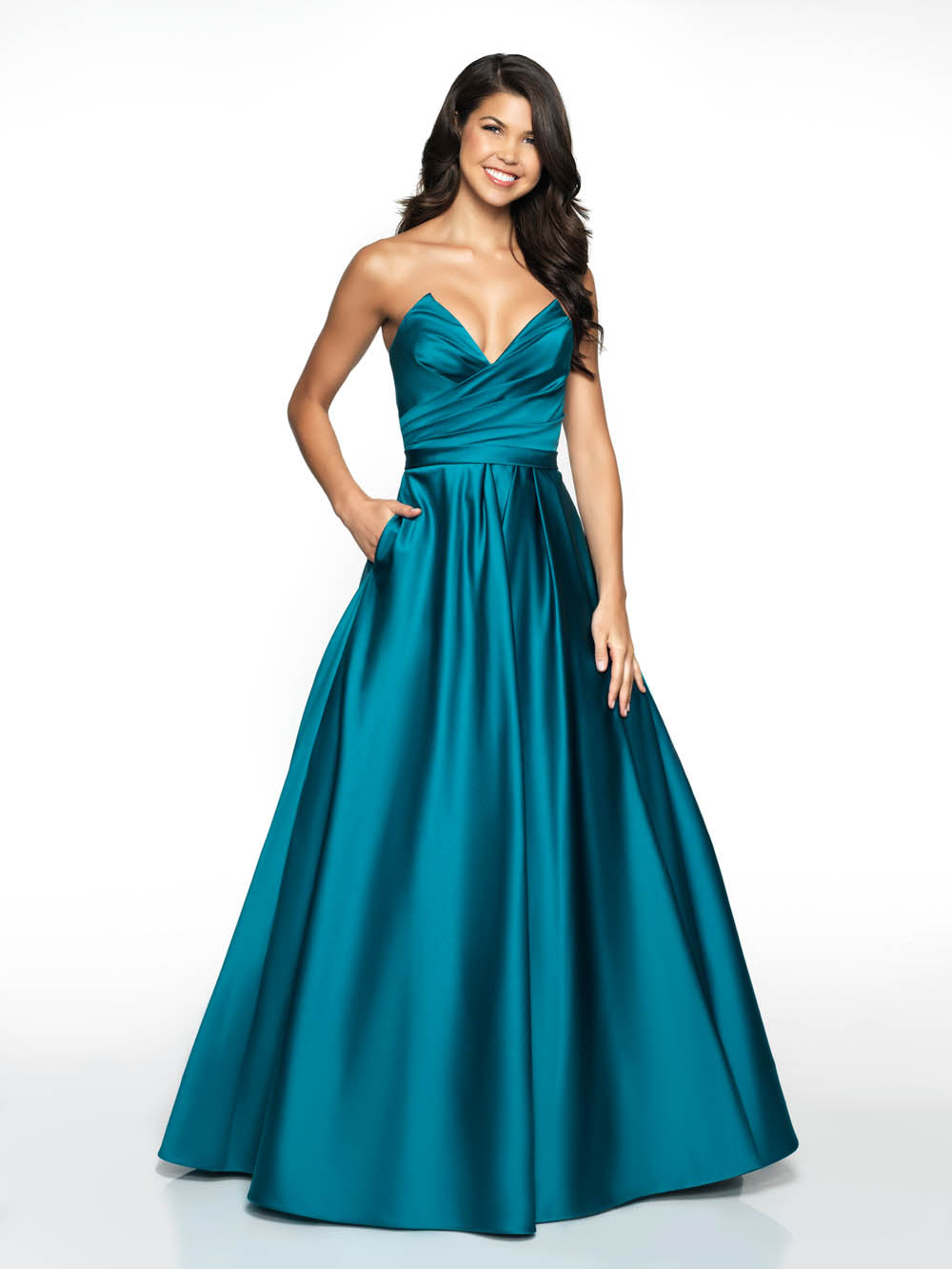 Flair Prom's Captivating Ballgowns