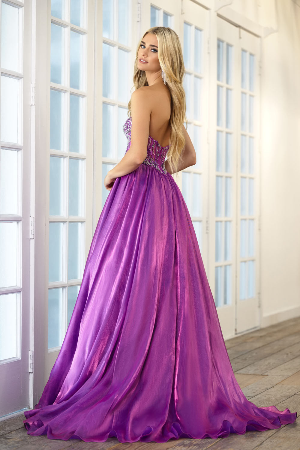 Ava Presley 28588 prom dresses images. Style 28588 by Ava Presley is available in these colors: Coral Pink, Iridescent Purple.