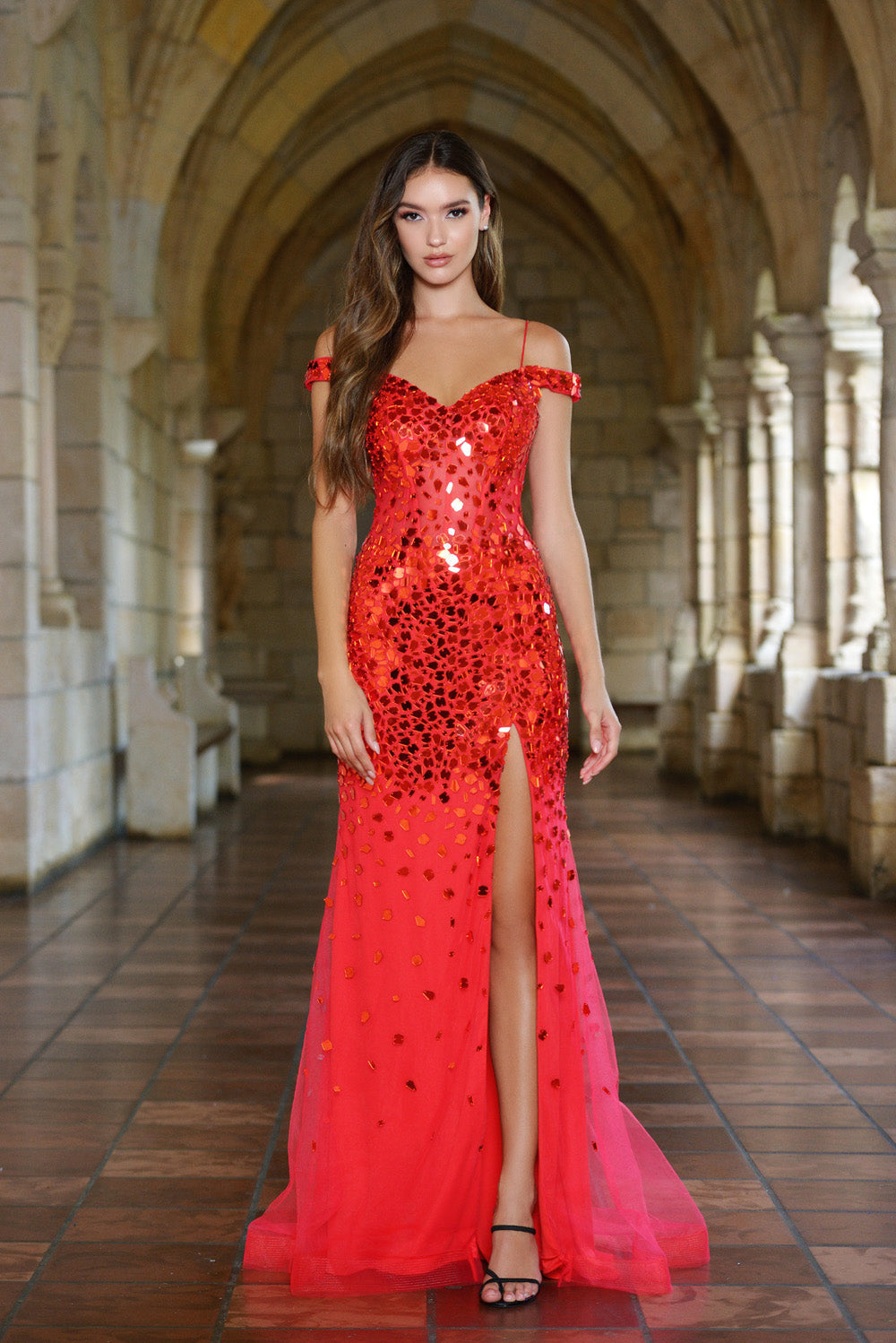 Ava Presley 38836 prom dress images. Style 38836 by Ava Presley is available in these colors: Red, Emerald.