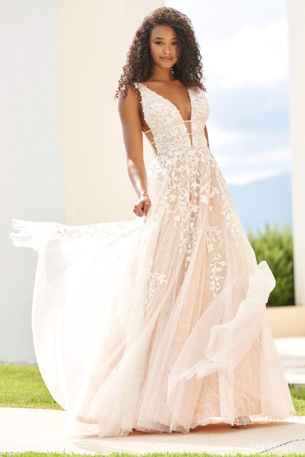 ivory nude prom dress Primavera 4536 Size 2 NUDE IVORY Backless Beaded Pearl Dress